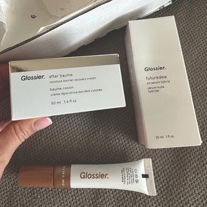 Glossier bundle
